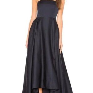 🫐 Gorgeous Gown from Revolve!